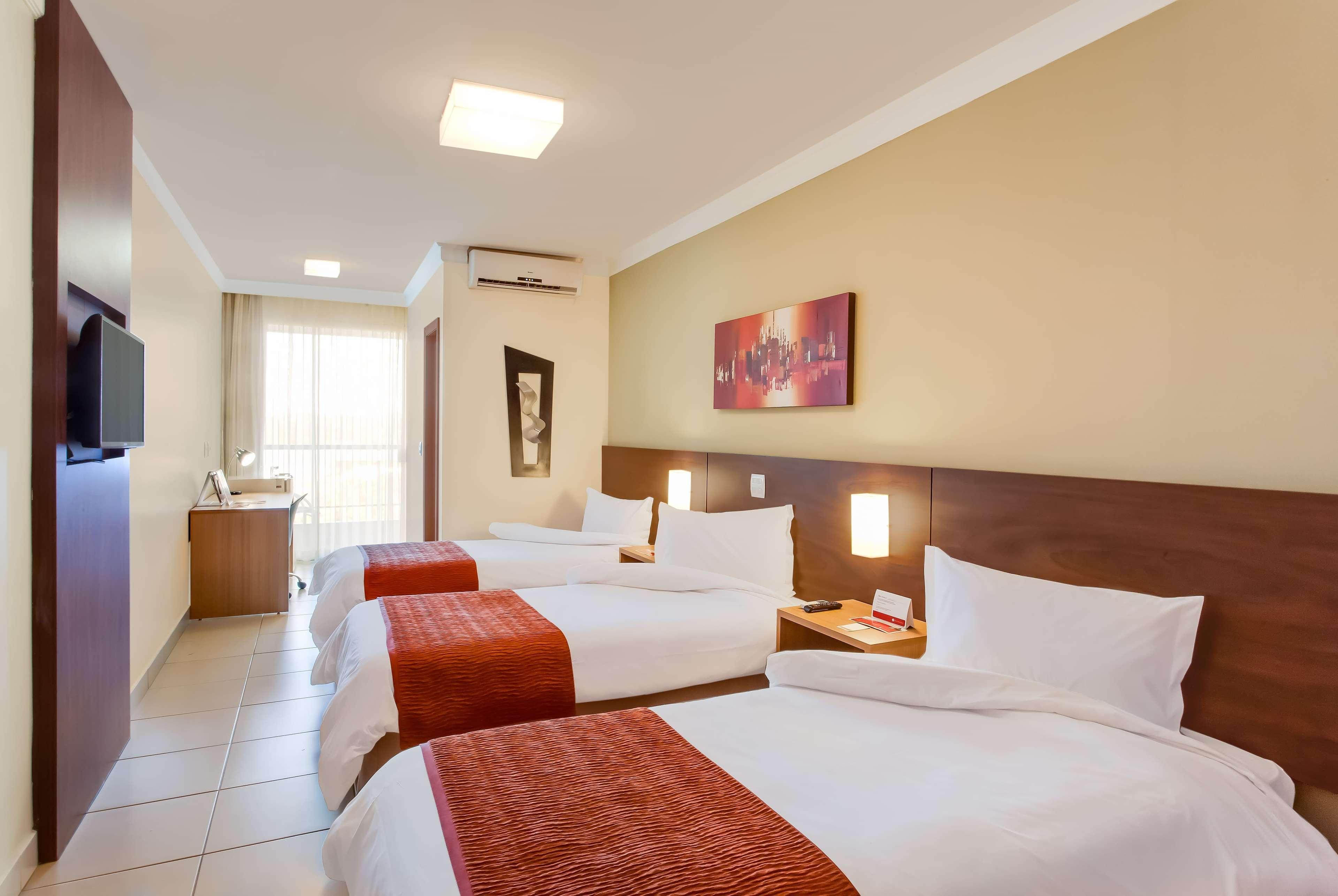 Ramada Hotel & Suites Lagoa Santa By Wyndham Eksteriør bilde